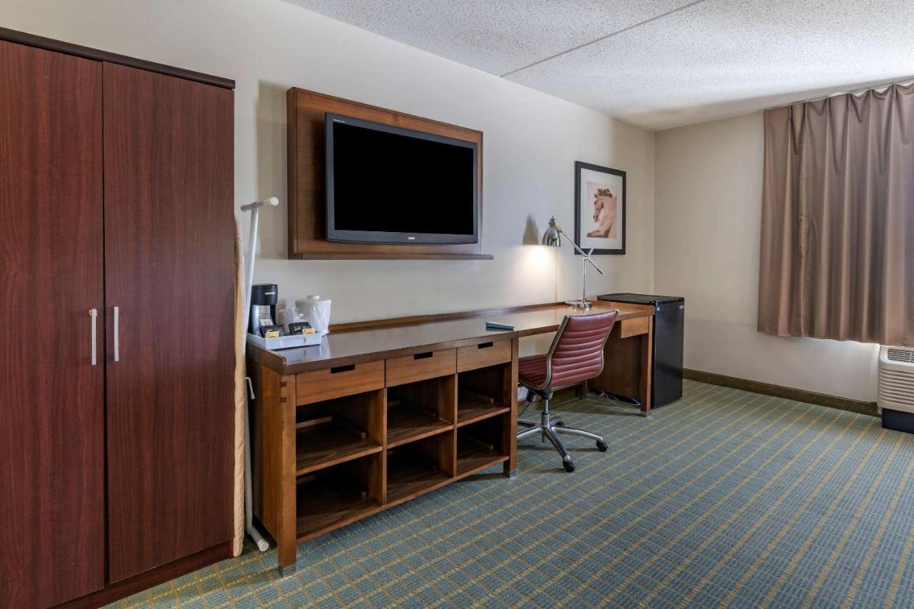 Quality Inn Lexington -Horse Park Kültér fotó