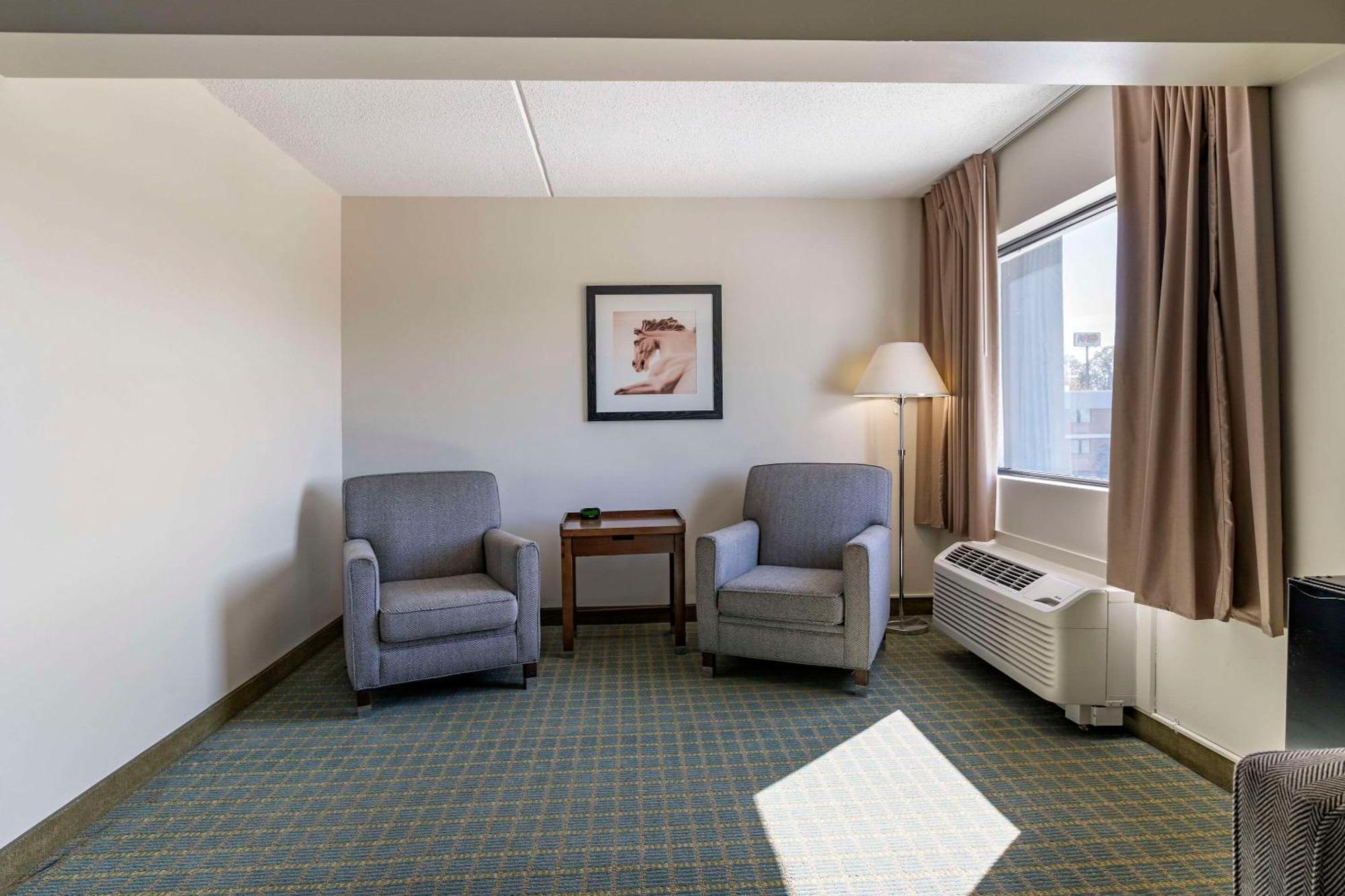 Quality Inn Lexington -Horse Park Kültér fotó