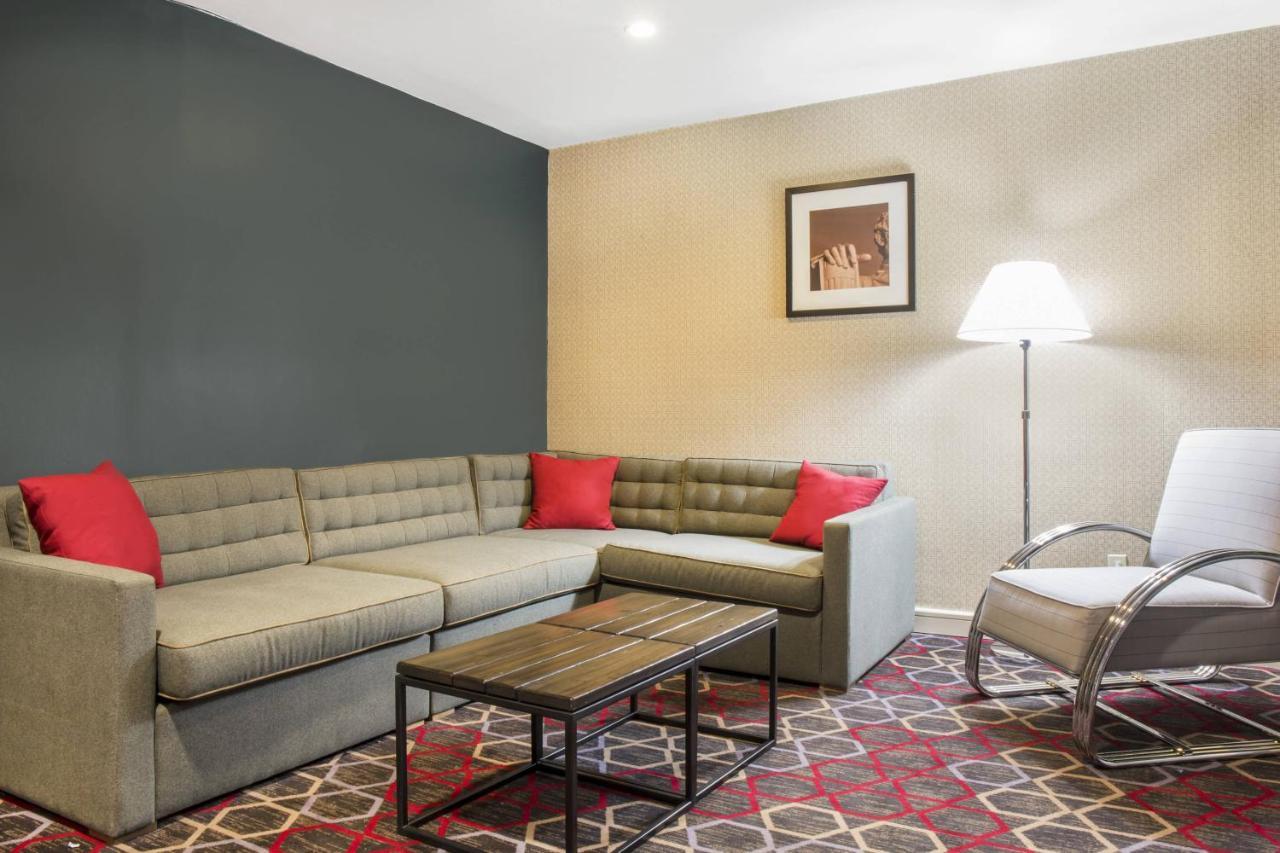Quality Inn Lexington -Horse Park Kültér fotó